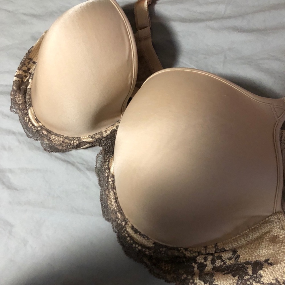 Wacol bra 36C never been used NWOT